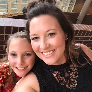 Meet your Posher, Angela